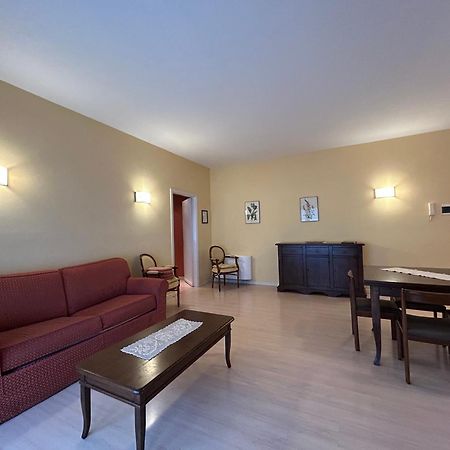 Residenza Dei Fiori Aparthotel Cannero Riviera Buitenkant foto