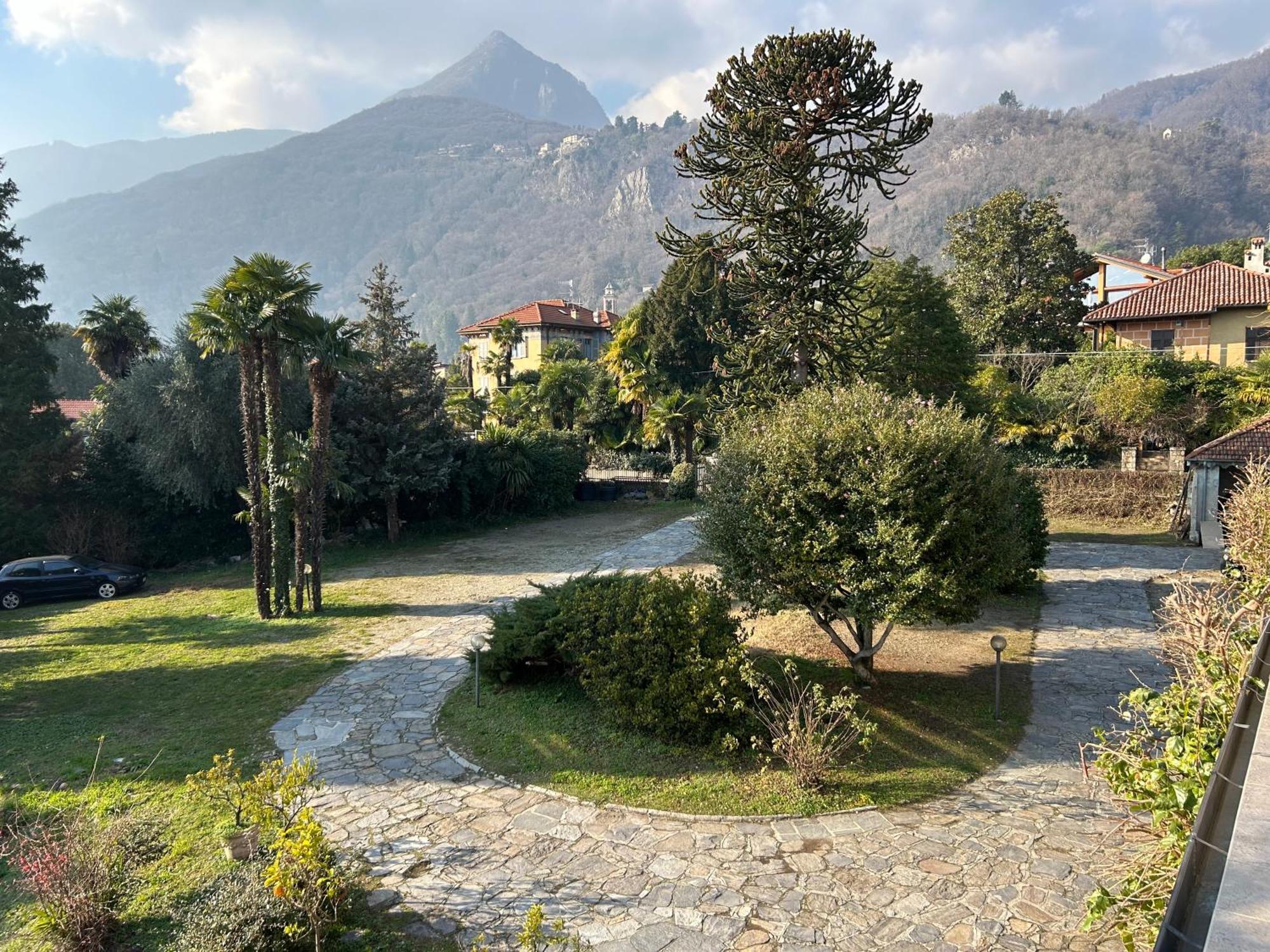 Residenza Dei Fiori Aparthotel Cannero Riviera Buitenkant foto