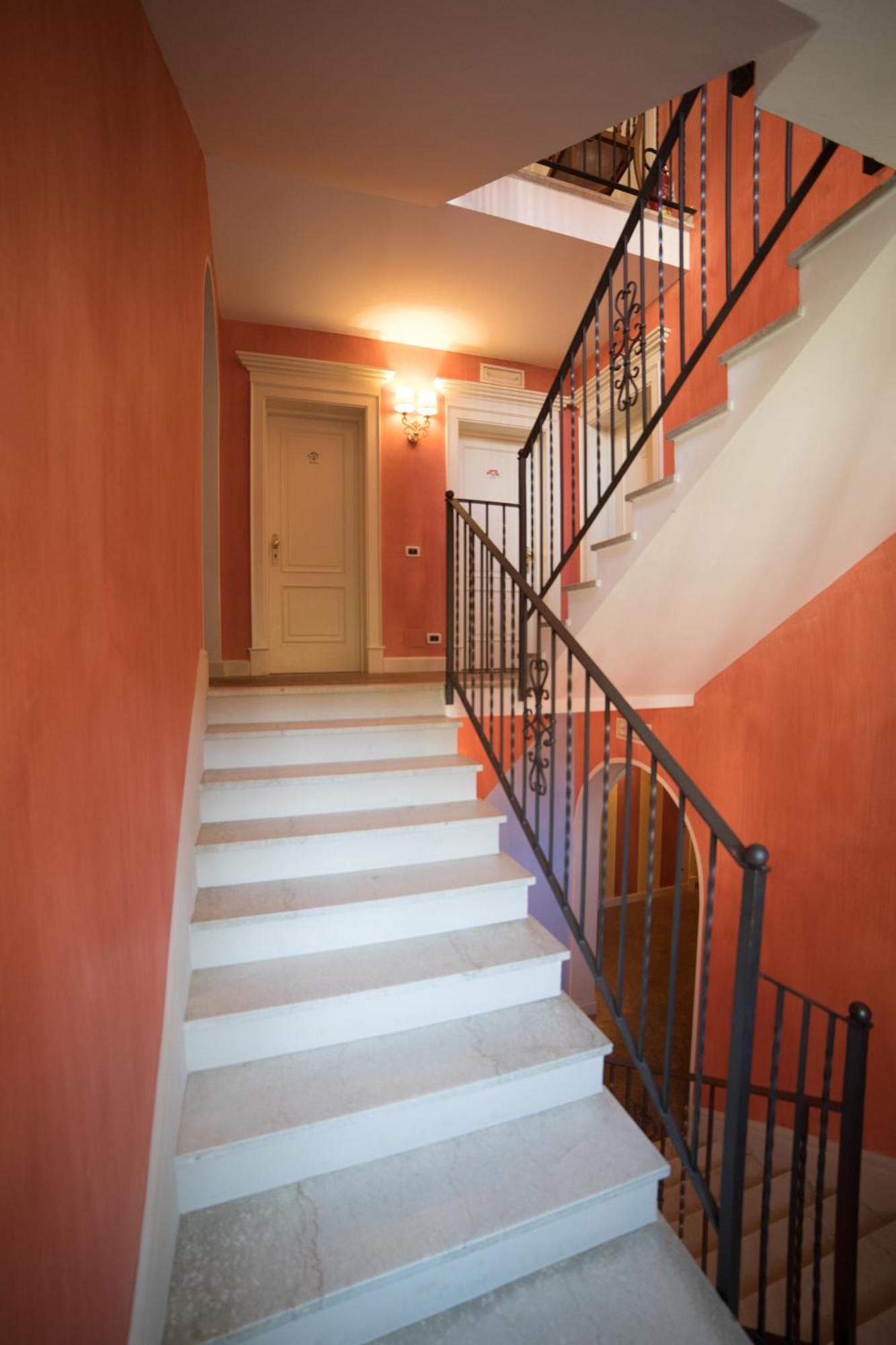 Residenza Dei Fiori Aparthotel Cannero Riviera Buitenkant foto