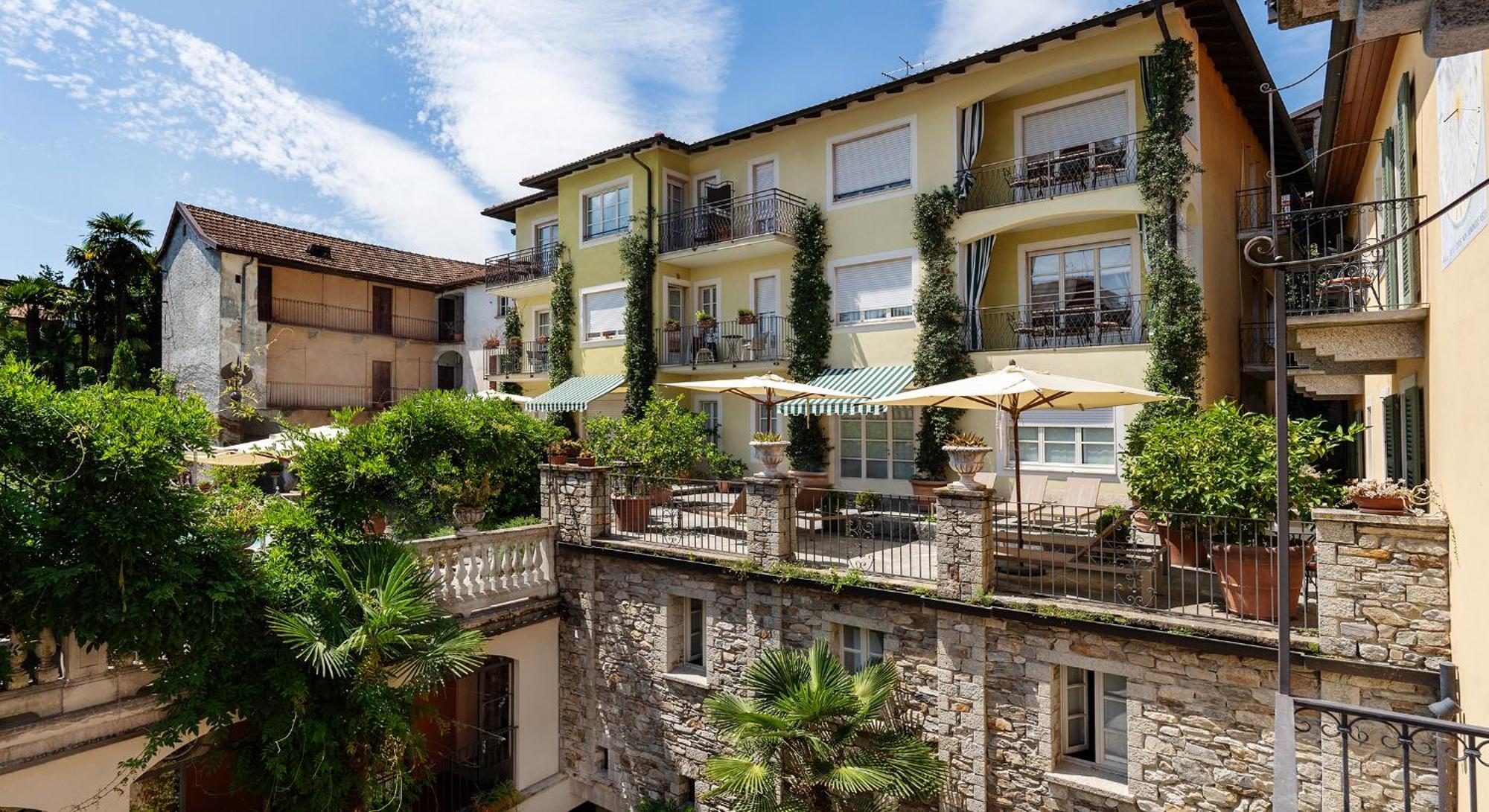 Residenza Dei Fiori Aparthotel Cannero Riviera Buitenkant foto