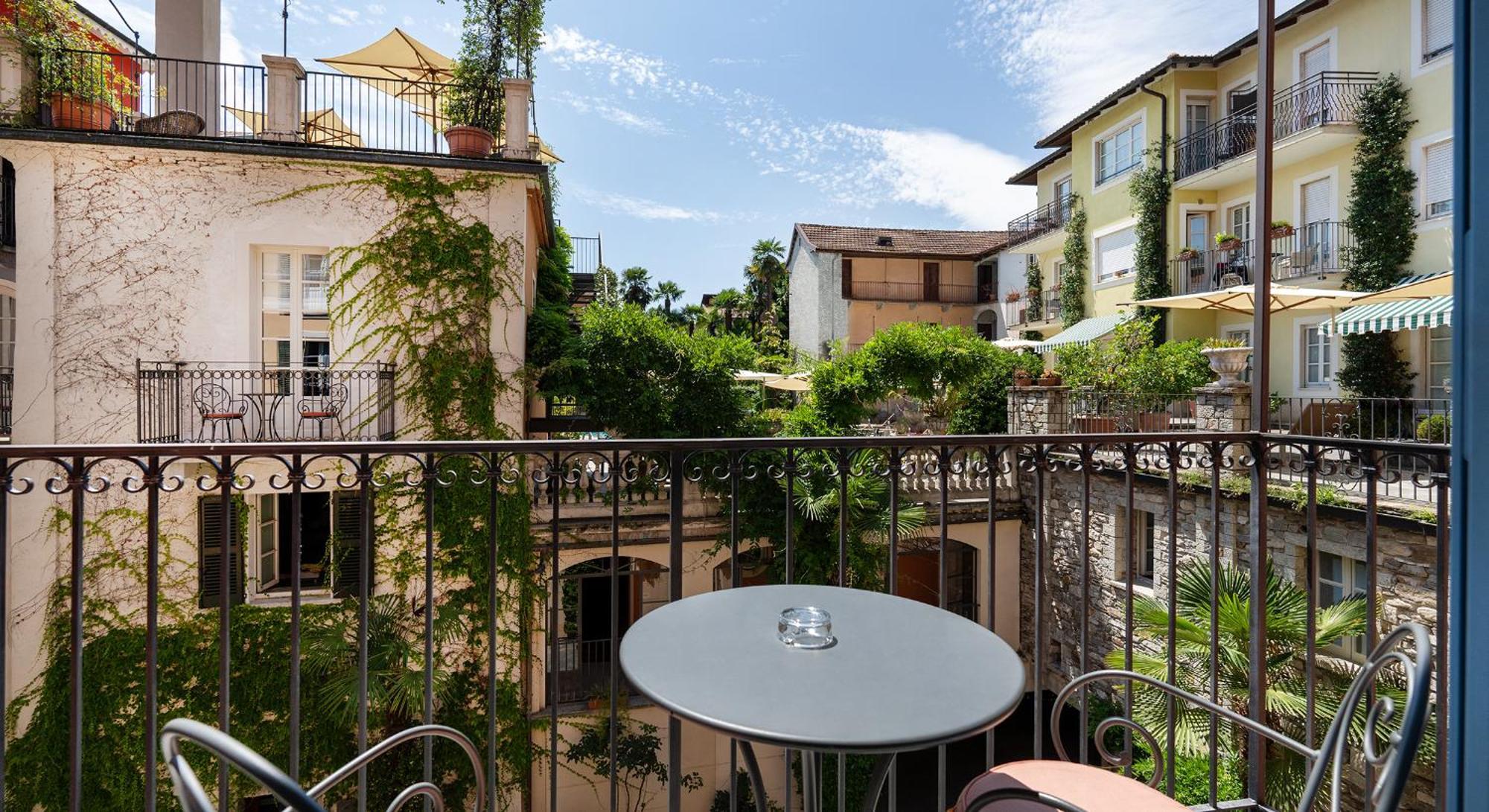 Residenza Dei Fiori Aparthotel Cannero Riviera Buitenkant foto